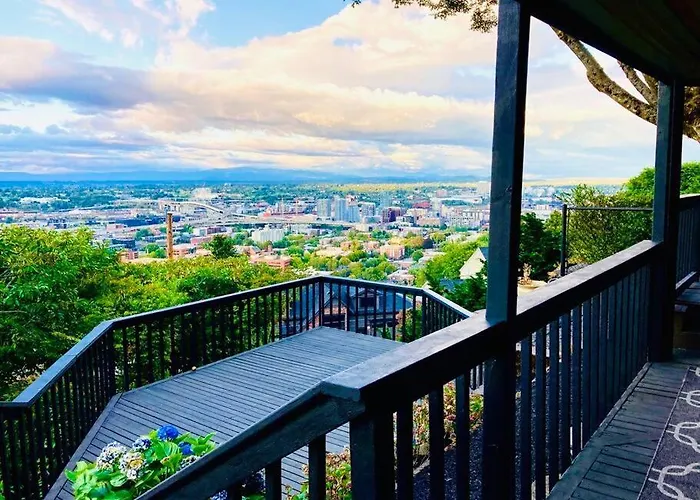 Beautiful Cityscape Retreat 1 Bedroom 1 Bath