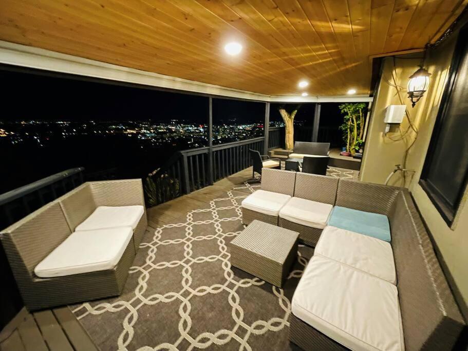 Beautiful Cityscape Retreat 1 Bedroom 1 Bath Portland